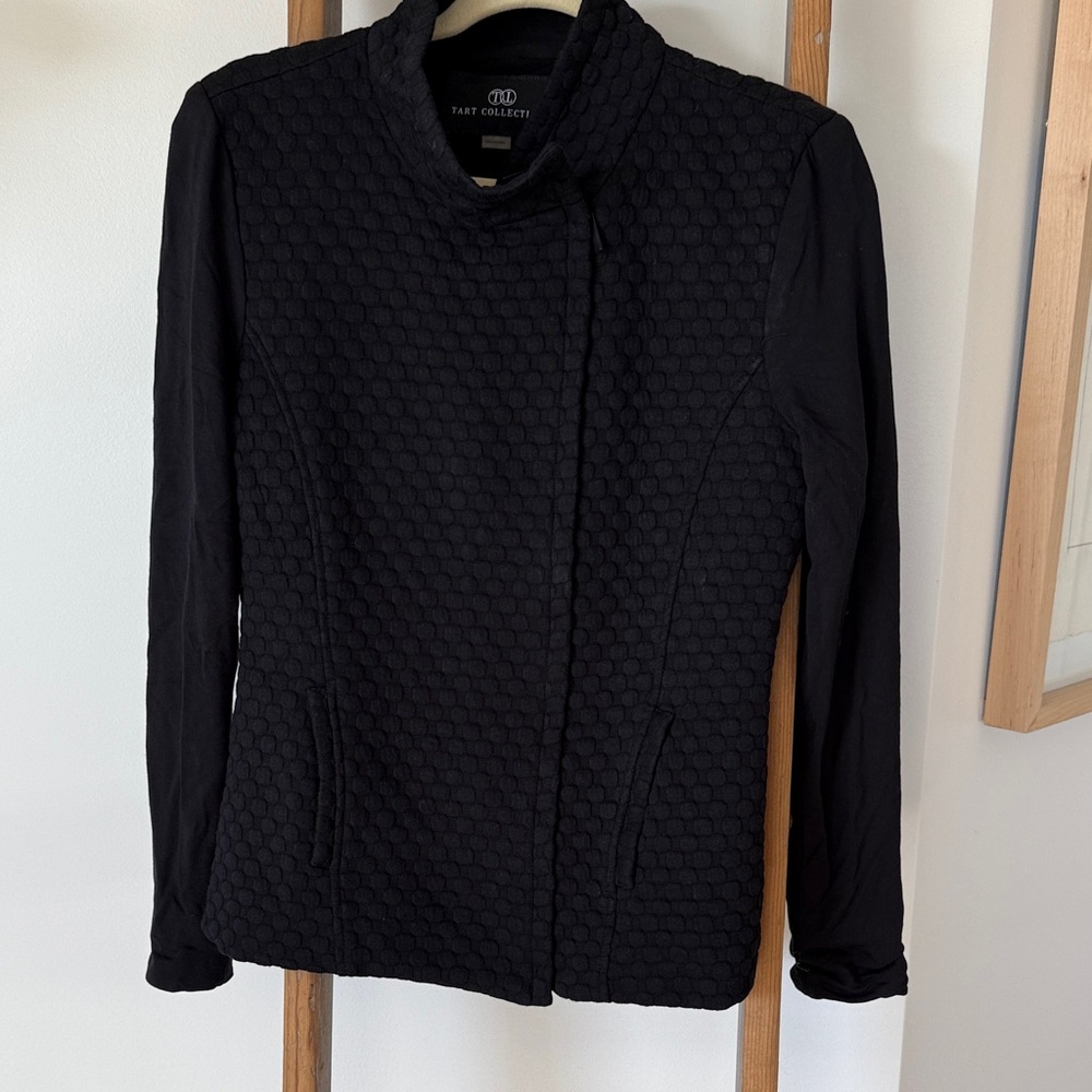 Tart Collections Women's Textured Black Blazer